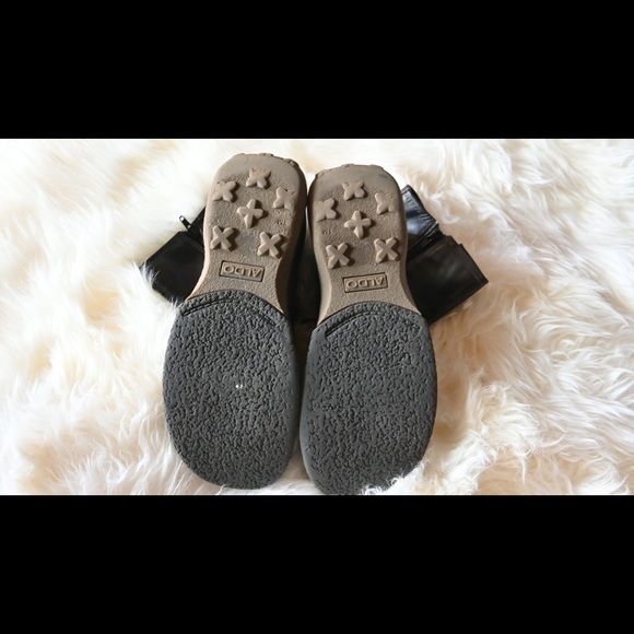 Also boots - Picture 3 of 3